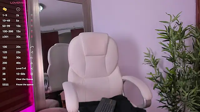 Irina bx online show from 11/06/25, 08:32