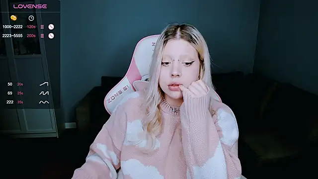   leslie   online show from 02/20/25, 02:24