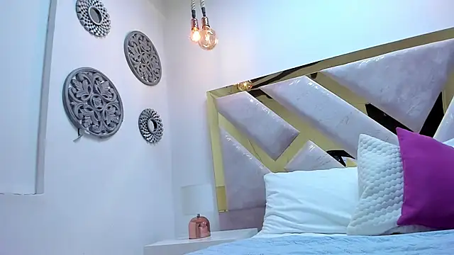 Oriana Guzman online show from 01/31/25, 12:29