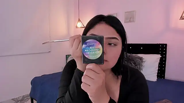 Oriana Guzman online show from 09/22/25, 12:34