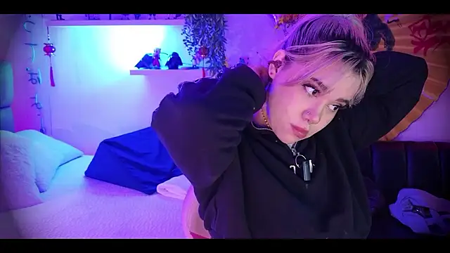 albaismynameX online show from 02/26/26, 12:15