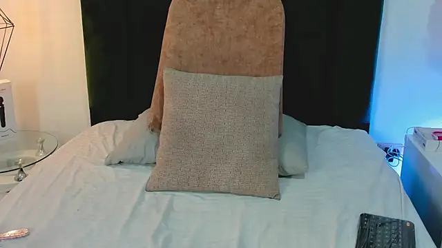 MirandaRoxx online show from 01/31/25, 06:03