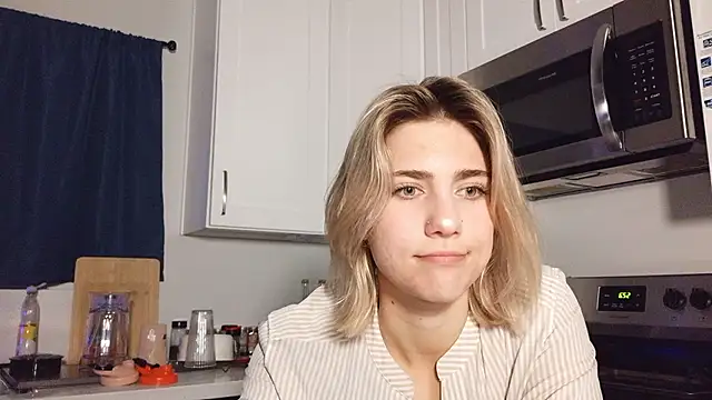 NatalieKneals online show from 02/01/26, 02:54