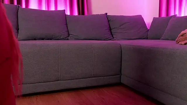 BaayBee   online show from 11/13/25, 09:14