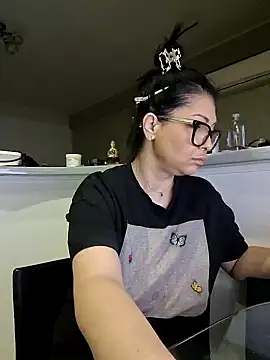 Milf Abigail online show from 09/25/25, 12:36