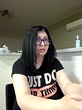 Milf Abigail online show from 04/21/26, 01:18