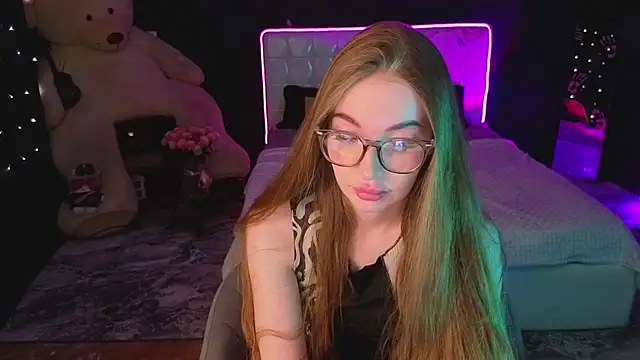 LissaCain online show from 11/24/25, 11:21