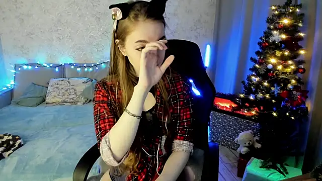 LissaCain online show from 12/20/25, 03:52