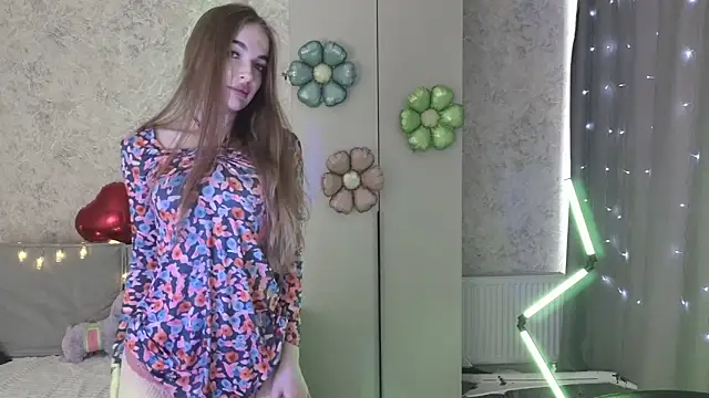 LissaCain online show from 04/11/26, 04:39