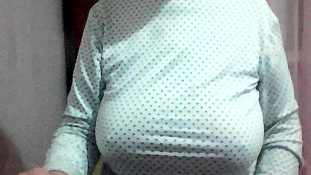 Snapshot of AnaXBerry chatting on 11/18/25, 06:56 AnaXBerry online show from 11/18/25, 06:56