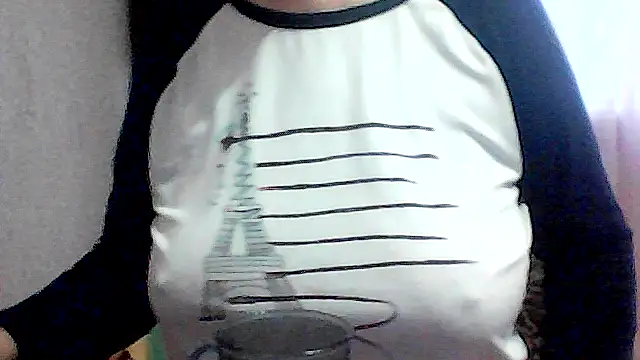 Snapshot of AnaXBerry chatting on 11/20/25, 06:57 AnaXBerry online show from 11/20/25, 06:57