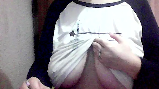 Snapshot of AnaXBerry chatting on 11/25/25, 06:30 AnaXBerry online show from 11/25/25, 06:30