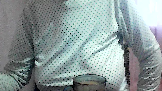 Snapshot of AnaXBerry chatting on 12/01/25, 07:13 AnaXBerry online show from 12/01/25, 07:13