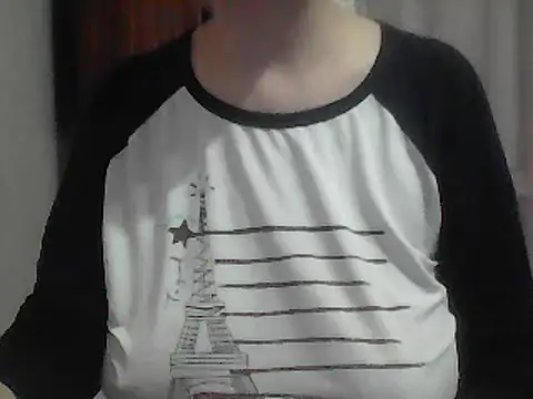 Snapshot of AnaXBerry chatting on 12/19/25, 06:04 AnaXBerry online show from 12/19/25, 06:04