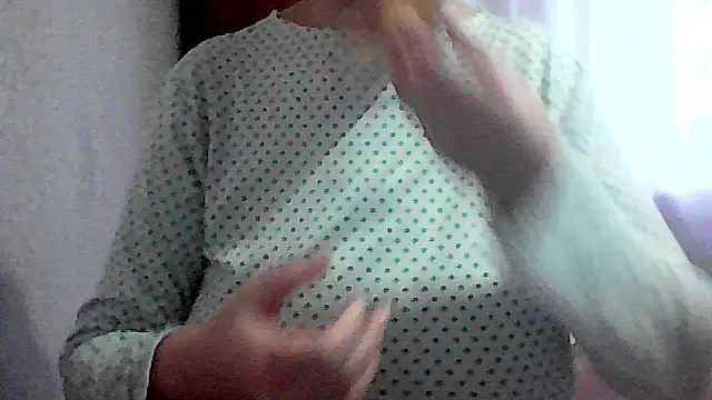 Snapshot of AnaXBerry chatting on 01/09/26, 06:38 AnaXBerry online show from 01/09/26, 06:38