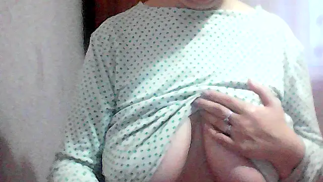 Snapshot of AnaXBerry chatting on 01/11/26, 06:18 AnaXBerry online show from 01/11/26, 06:18