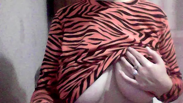 Snapshot of AnaXBerry chatting on 01/13/26, 06:57 AnaXBerry online show from 01/13/26, 06:57