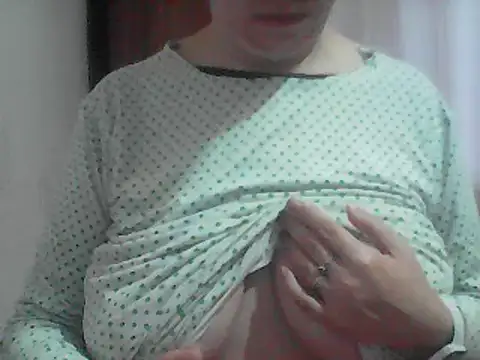 Snapshot of AnaXBerry chatting on 02/08/26, 06:50 AnaXBerry online show from 02/08/26, 06:50