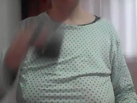 Snapshot of AnaXBerry chatting on 02/14/26, 06:32 AnaXBerry online show from 02/14/26, 06:32