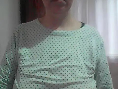 Snapshot of AnaXBerry chatting on 02/15/26, 07:16 AnaXBerry online show from 02/15/26, 07:16