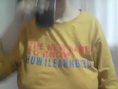 Snapshot of AnaXBerry chatting on 02/17/26, 06:32 AnaXBerry online show from 02/17/26, 06:32