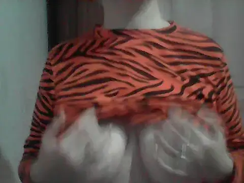 Snapshot of AnaXBerry chatting on 02/20/26, 06:30 AnaXBerry online show from 02/20/26, 06:30