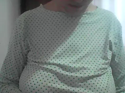 Snapshot of AnaXBerry chatting on 02/23/26, 06:33 AnaXBerry online show from 02/23/26, 06:33