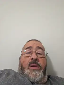 Snapshot of polla_calientes47 chatting on 11/25/25, 10:43 polla calientes47 online show from 11/25/25, 10:43