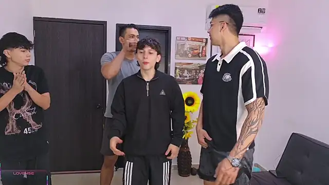 badguyss bisex online show from 04/23/26, 11:20