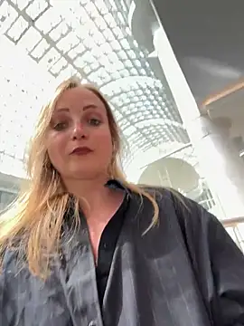 Snapshot of LadyTatiana_Madam chatting on 06/19/26, 02:21 LadyTatiana Madam online show from 06/19/26, 02:21