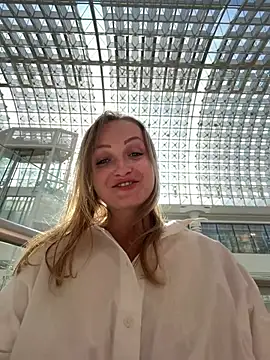 Snapshot of LadyTatiana_Madam chatting on 07/02/26, 04:13 LadyTatiana Madam online show from 07/02/26, 04:13