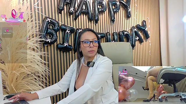 lulu 072 online show from 11/12/25, 12:11