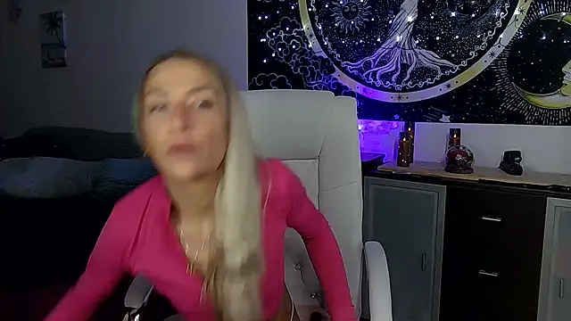 SexxyLiviaa online show from 11/09/25, 04:38