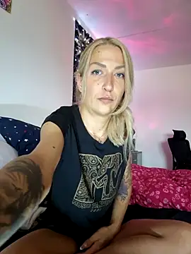 SexxyLiviaa online show from 05/22/26, 04:30