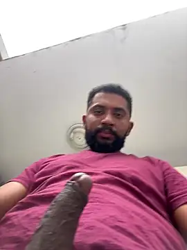 MiddlingAffluent online show from 03/31/26, 05:57