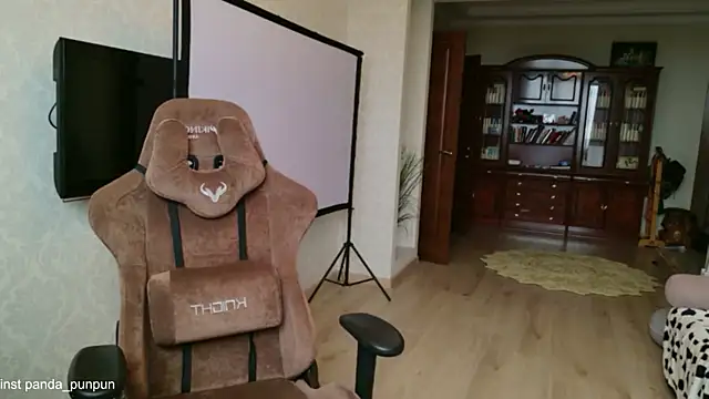 Neko Kimiko online show from 04/13/26, 10:43