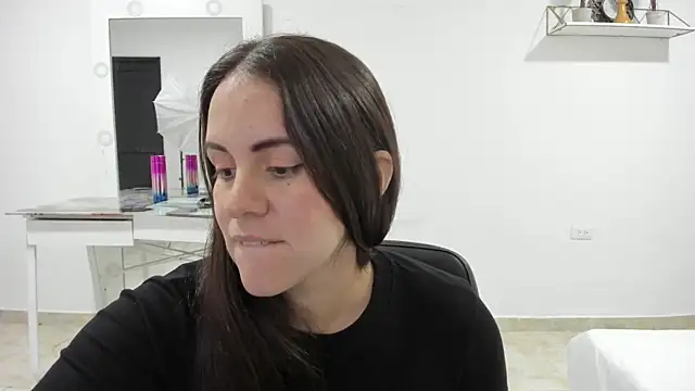 Snapshot of AURORA_FRANKLIN chatting on 10/16/25, 03:46 AURORA FRANKLIN online show from 10/16/25, 03:46