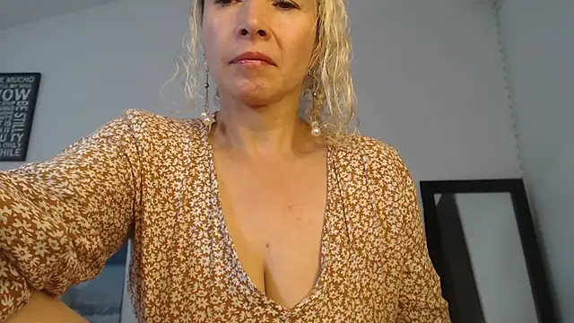 Ingridbergman online show from 02/06/25, 03:52