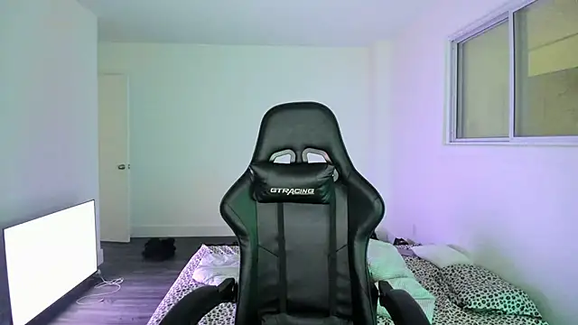 MelSaunders online show from 02/16/25, 02:53