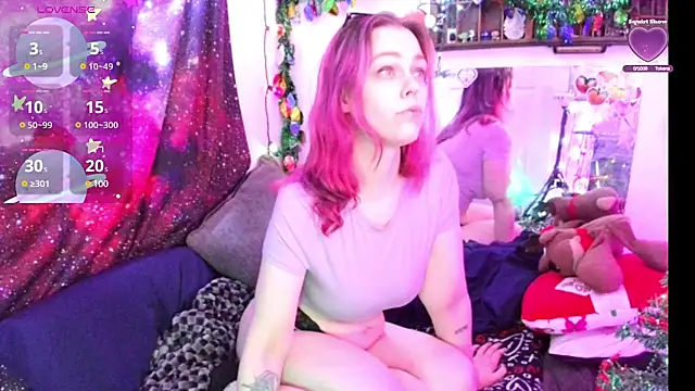 EverlyEster online show from 12/21/24, 07:35