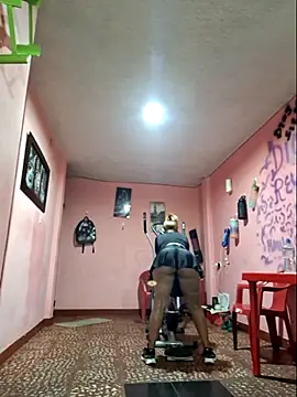 gatadeojosclaros online show from 11/04/25, 03:05