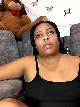 Snapshot of BrianaHazel chatting on 01/08/26, 01:41 BrianaHazel online show from 01/08/26, 01:41