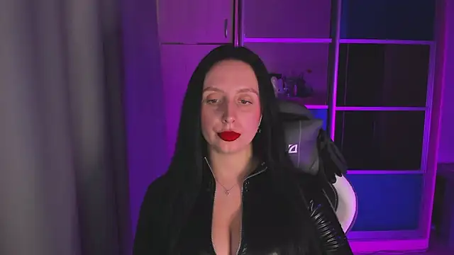 Christy Calypso online show from 04/15/26, 03:52