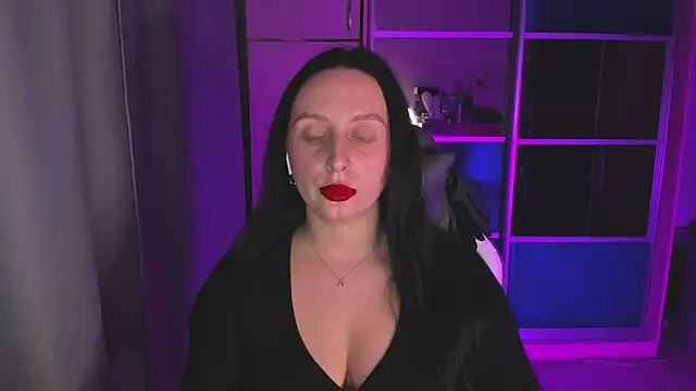 Christy Calypso online show from 04/21/26, 05:39