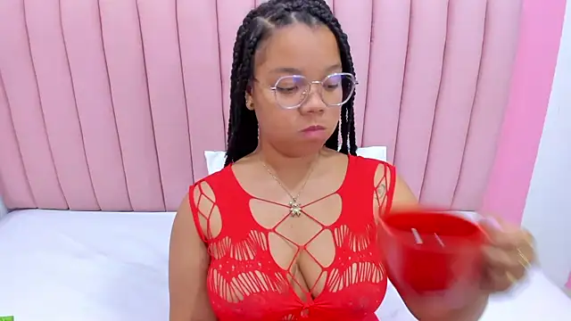 ISABELLA 020 online show from 02/19/25, 12:22