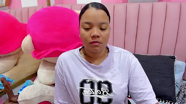 ISABELLA 020 online show from 09/09/25, 01:21