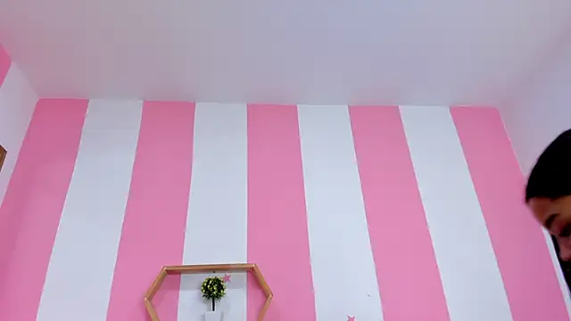 ISABELLA 020 online show from 03/06/26, 11:50