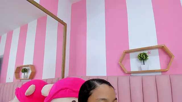 ISABELLA 020 online show from 03/30/26, 12:06