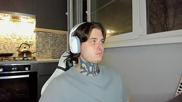 Snapshot of _torfin_ chatting on 12/03/24, 08:39 torfin online show from 12/03/24, 08:39