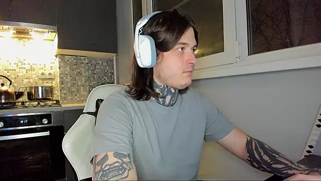 Snapshot of _torfin_ chatting on 12/05/24, 12:41 torfin online show from 12/05/24, 12:41